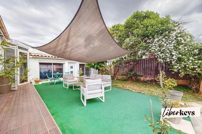 Maison - 180 m² - 5 pièces