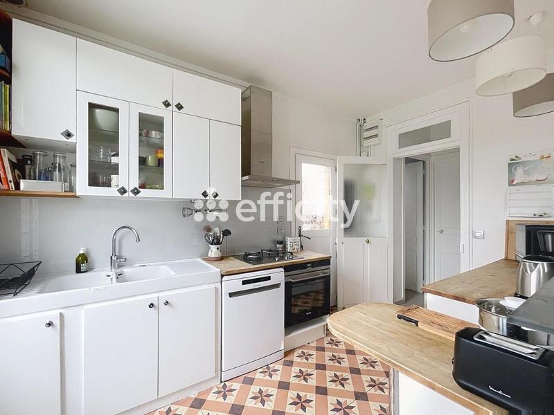 Pavillon - 135 m² - 6 pièces