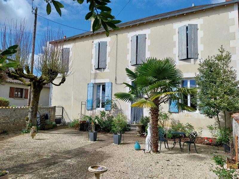 Maison de ville - 128 m² - 4 pièces