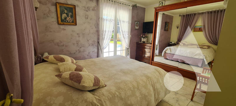 Maison - 140 m² - 5 pièces