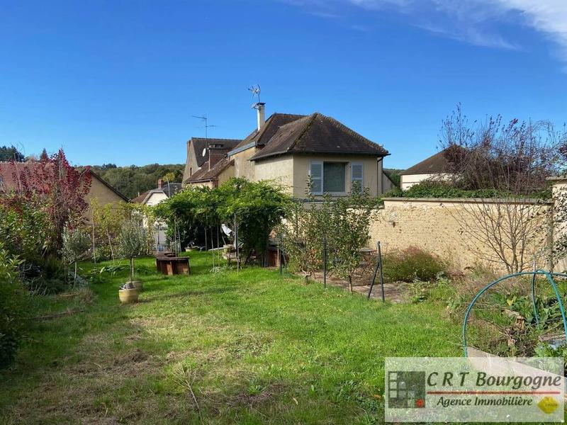 Maison - 250 m² - 7 pièces