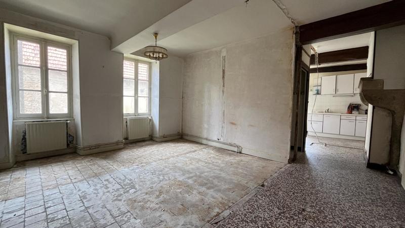 Maison ancienne - 160 m² - 3 pièces