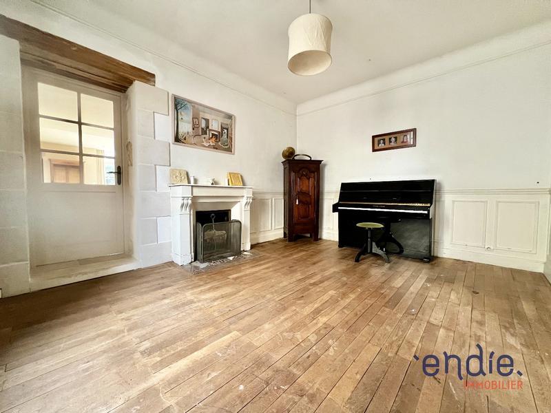 Maison - 258 m² - 9 pièces