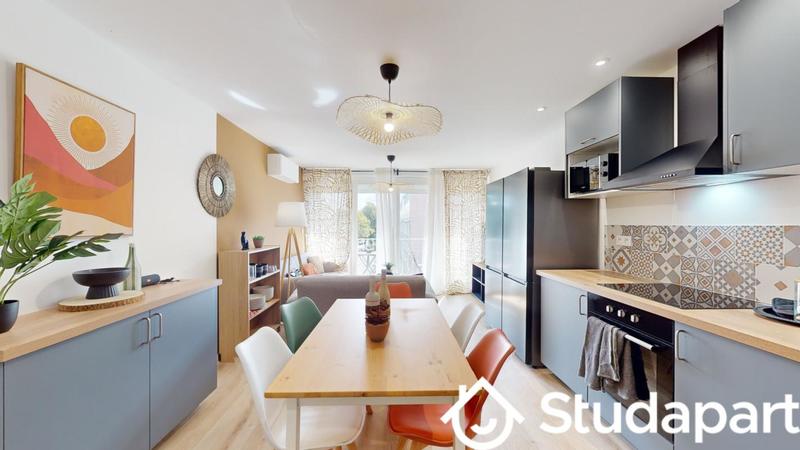 Chambre - 10 m² - 1 pièce