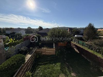 Immeuble - 160 m² - 7 pièces