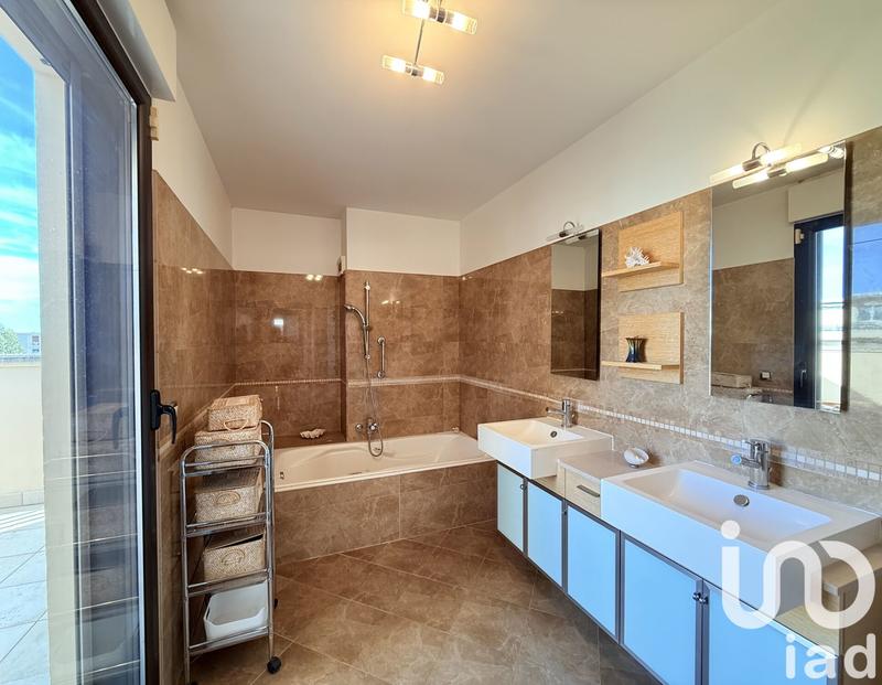 Appartement - 138 m² - 5 pièces