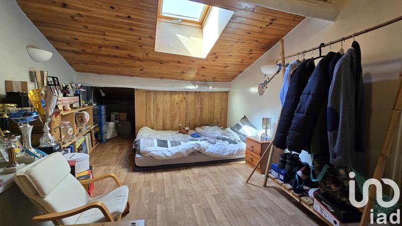 Maison - 203 m² - 6 pièces