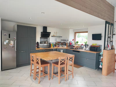 Maison - 190 m² - 7 pièces