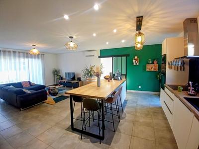 Maison - 114 m² - 5 pièces