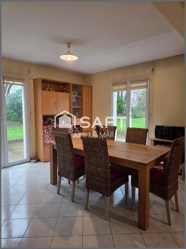 Maison - 90 m² - 5 pièces