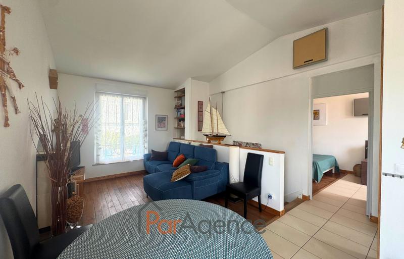 Maison - 111 m² - 6 pièces