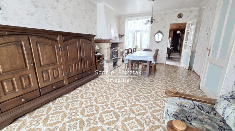 Maison - 96 m² - 5 pièces