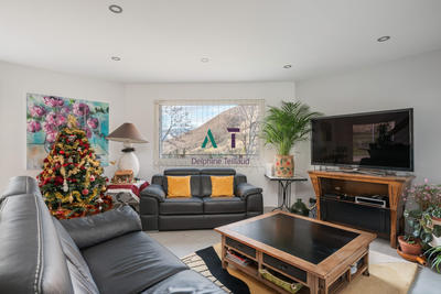 Maison - 158 m² - 6 pièces