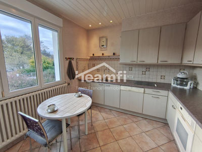 Maison - 180 m² - 5 pièces