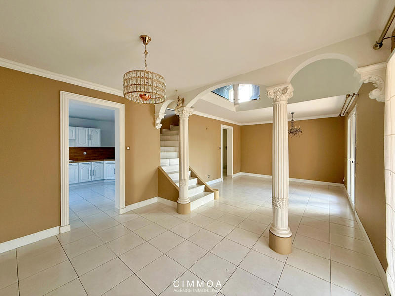 Maison - 91 m² - 5 pièces