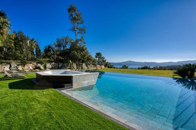 Villa - 303 m² - 6 pièces