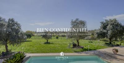 Villa - 233 m² - 9 pièces