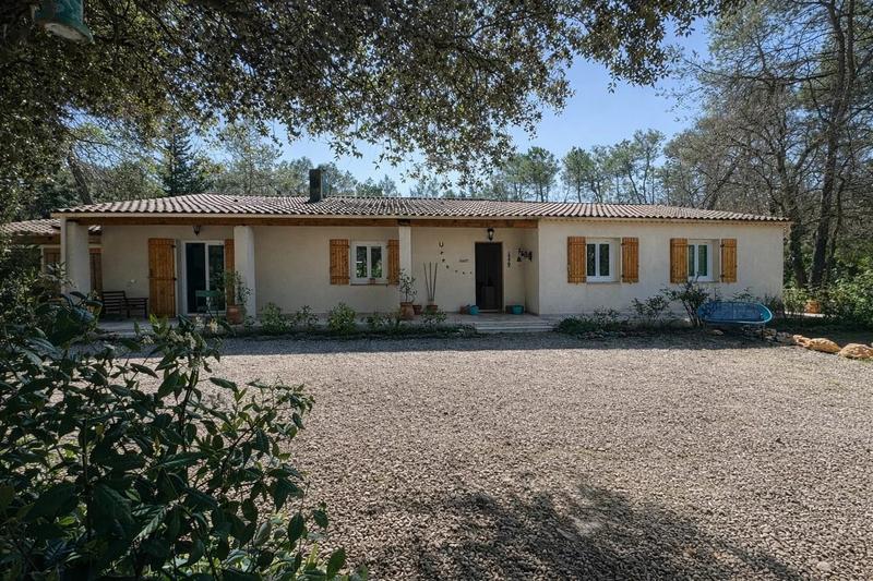 Maison - 210 m² - 6 pièces