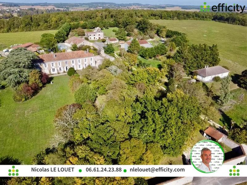 Demeure - 290 m² - 10 pièces