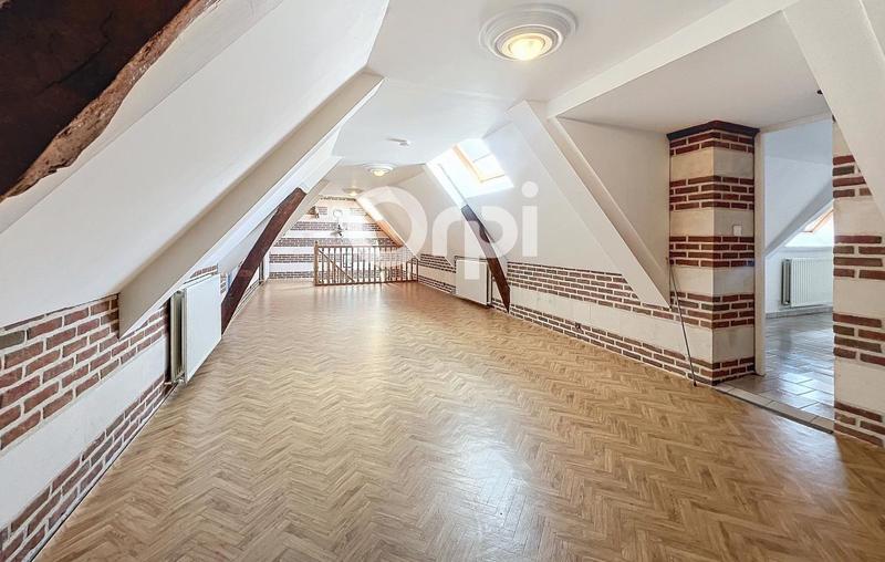 Maison - 317 m² - 7 pièces