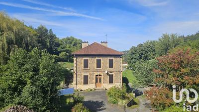 Maison - 158 m² - 7 pièces