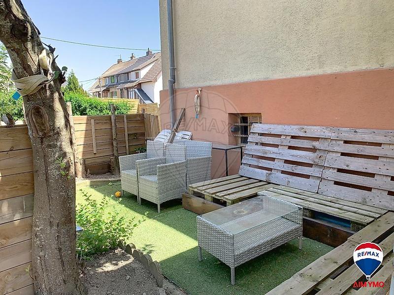 Maison - 93 m² - 5 pièces