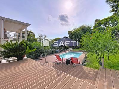 Maison - 135 m² - 5 pièces