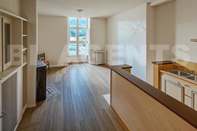 Maison de ville - 96 m² - 4 pièces