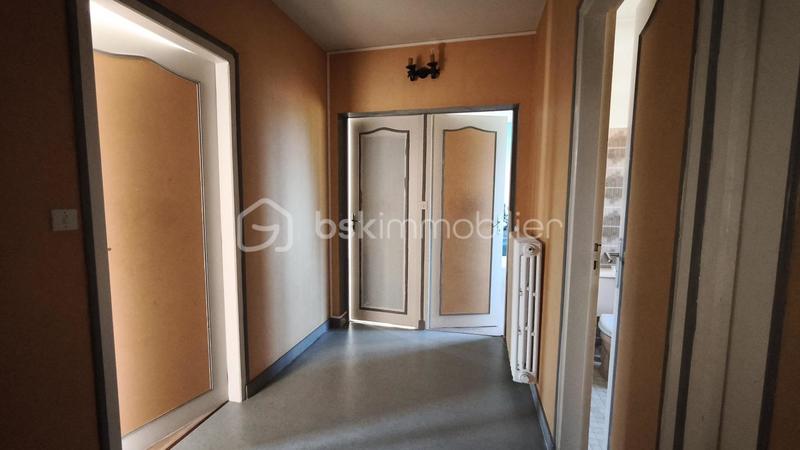 Maison traditionnelle - 111 m² - 5 pièces