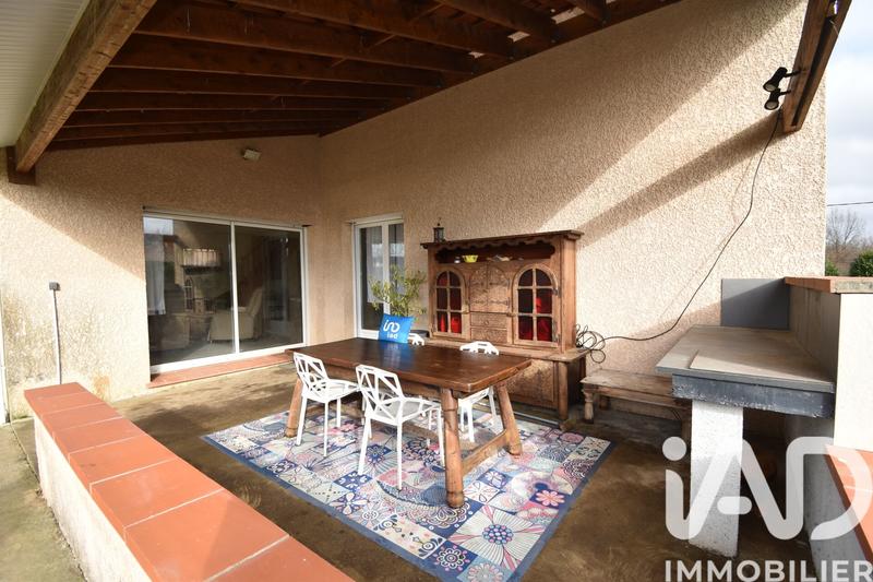 Maison - 212 m² - 8 pièces