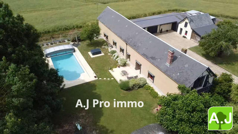 Maison - 180 m² - 8 pièces