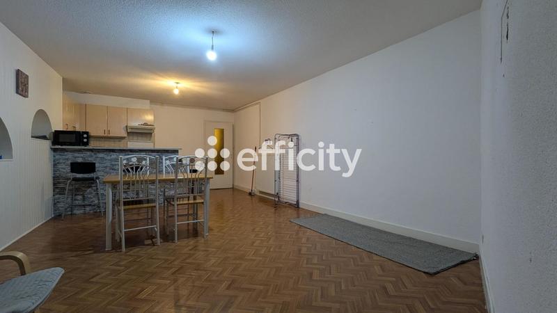 Maison - 199 m² - 6 pièces