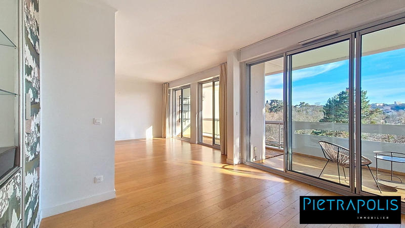 Appartement - 132 m² - 5 pièces