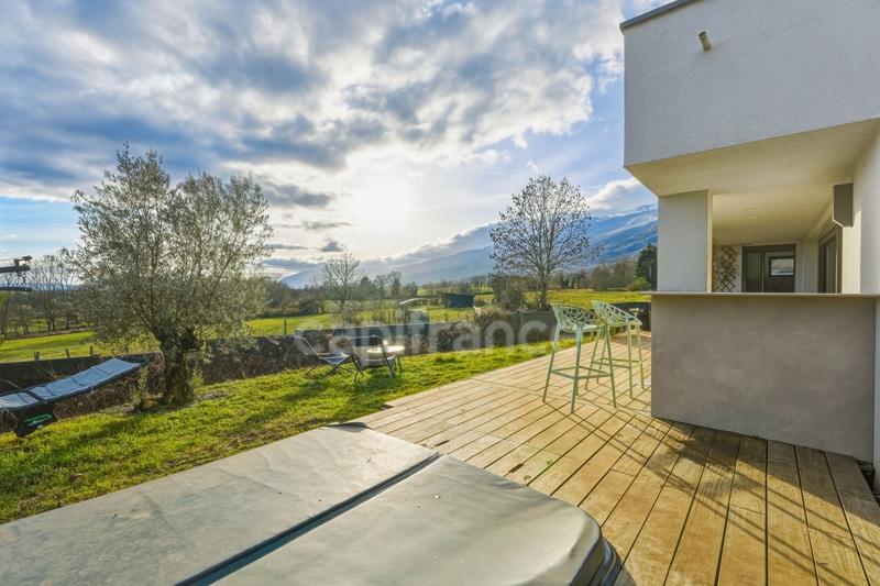 Villa - 166 m² - 7 pièces