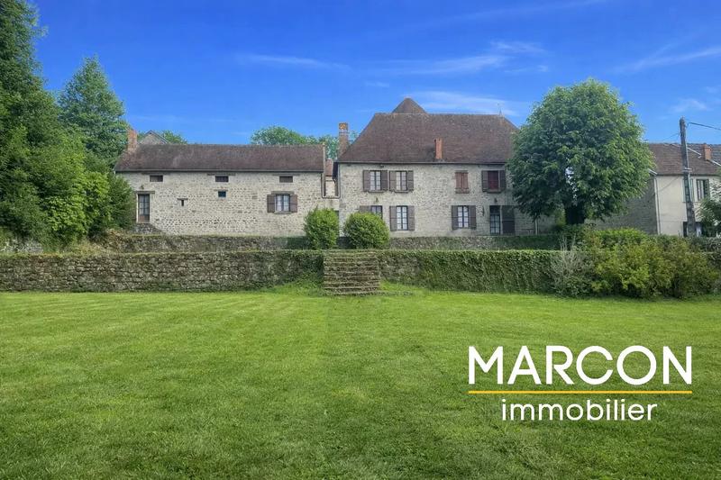 Maison - 212 m² - 8 pièces