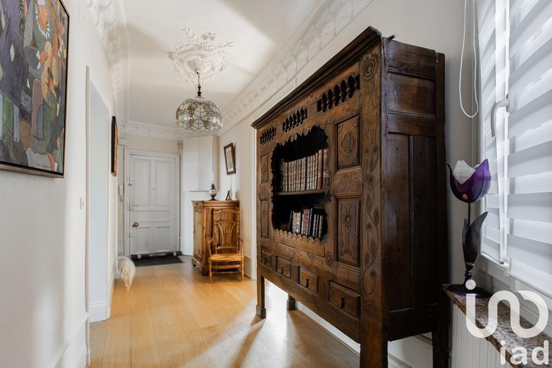 Appartement - 126 m² - 6 pièces