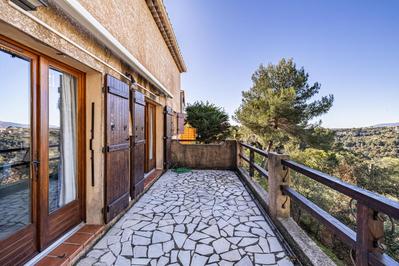 Villa - 104 m² - 4 pièces