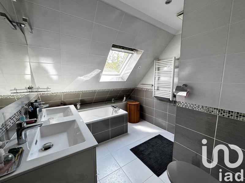 Maison - 150 m² - 7 pièces