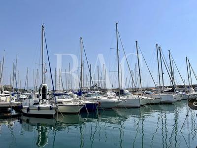 Villa - 300 m² - 10 pièces