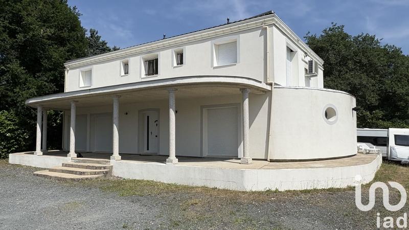 Maison - 265 m² - 6 pièces