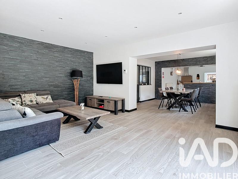 Maison - 226 m² - 6 pièces