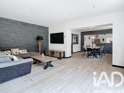 Maison - 226 m² - 6 pièces