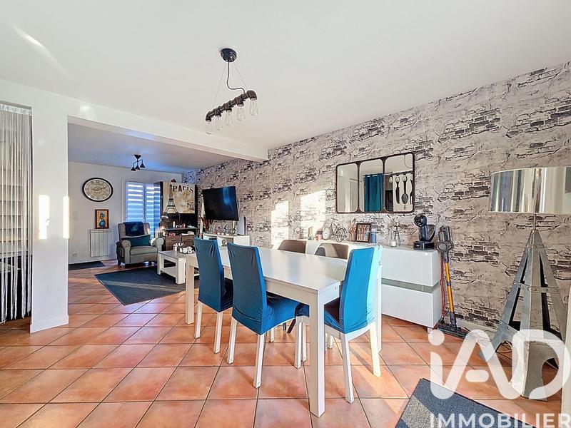 Maison - 92 m² - 5 pièces