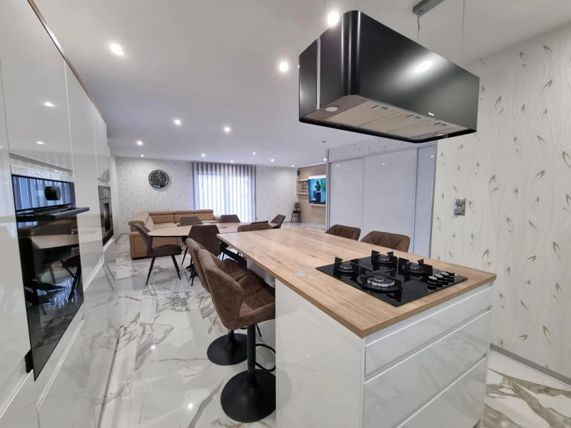 Maison traditionnelle - 100 m² - 3 pièces