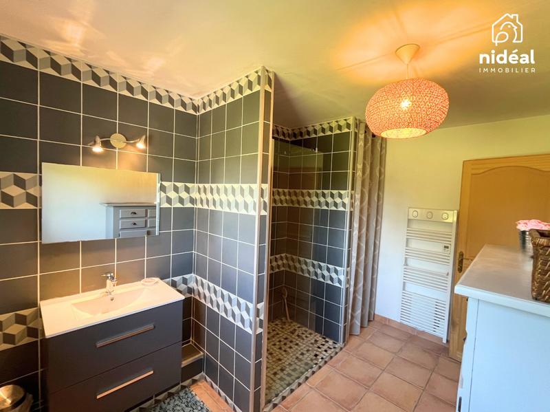 Maison - 140 m² - 7 pièces