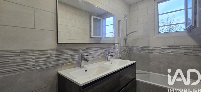 Maison - 140 m² - 8 pièces