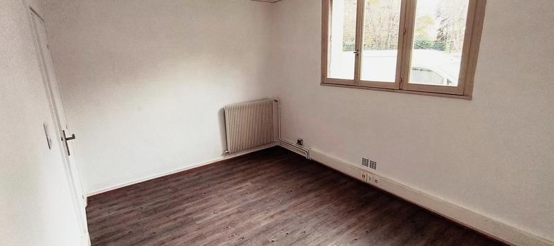 Bureau - 107 m² - 3 pièces