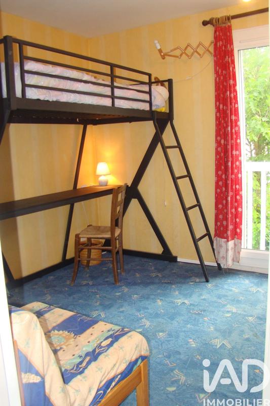 Maison - 185 m² - 8 pièces