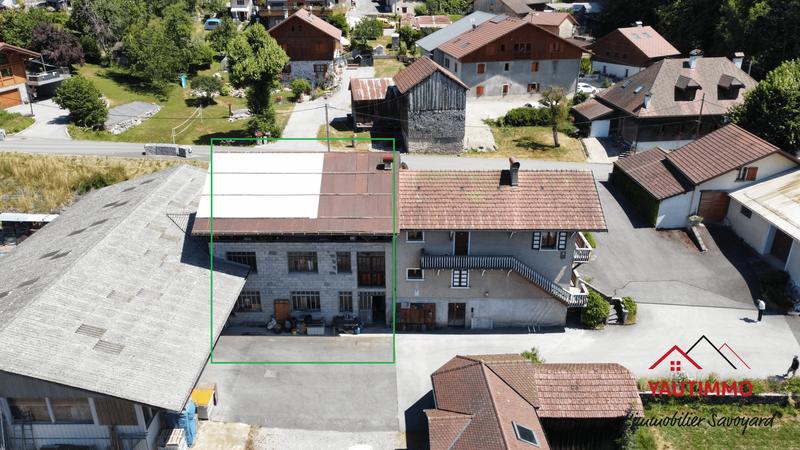 Appartement - 285 m² - 3 pièces