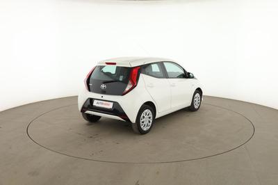 Toyota Aygo 1.0 Vvt-i X-Play 5p 72 ch